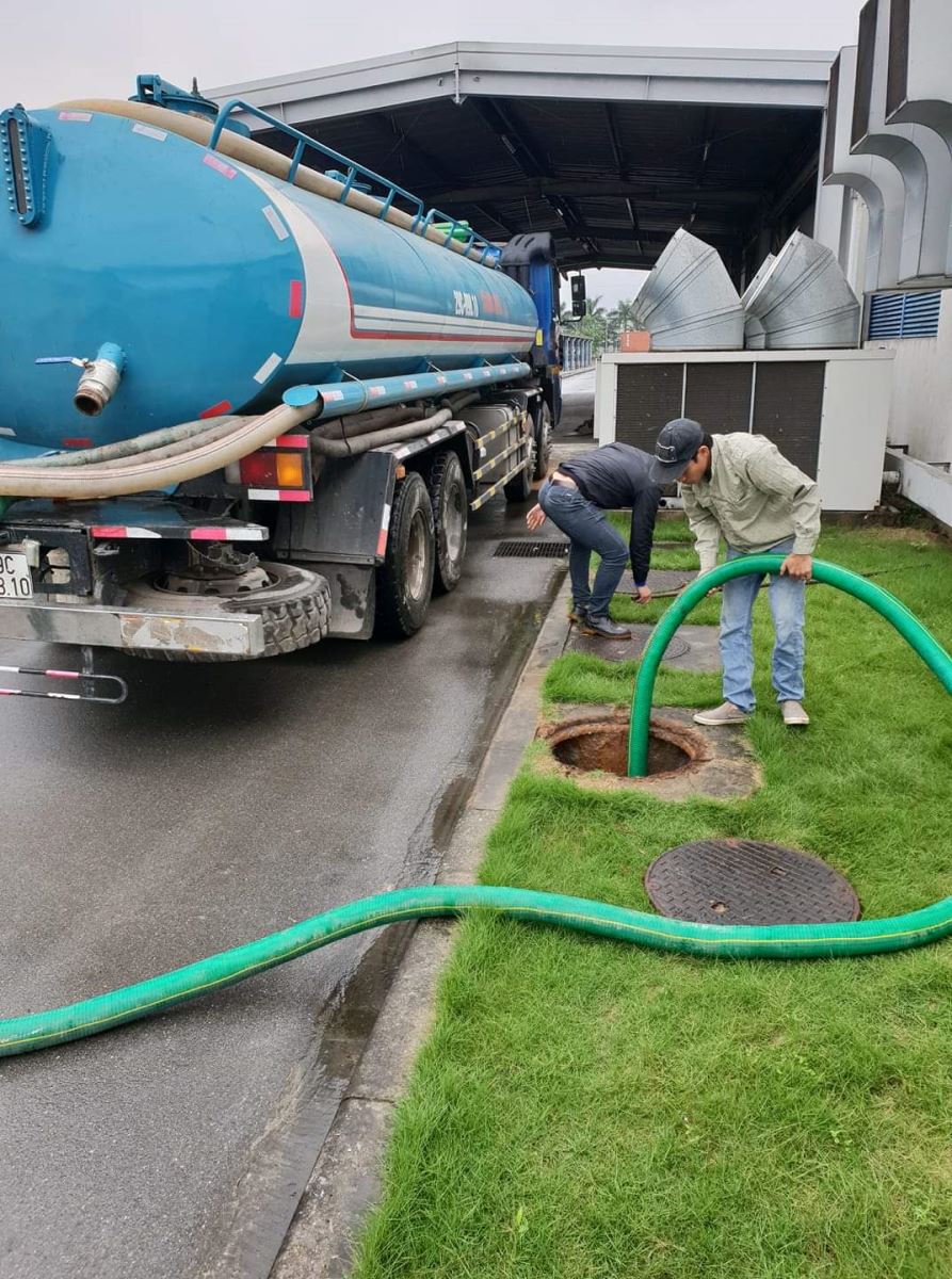 Dịch vụ hút bể phốt theo xe giá rẻ, nhanh chóng năm 2025