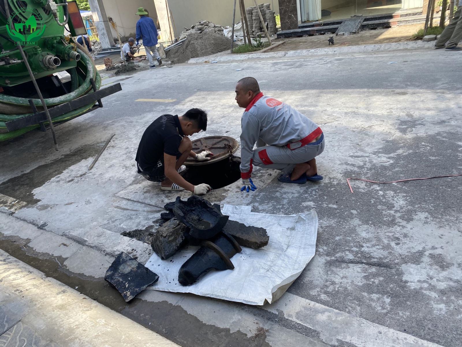 Trong quá trình sử dụng phát sinh sự cố, chúng tôi sẽ đến trực tiếp để kiểm tra và khắc phục hoàn toàn miễn phí