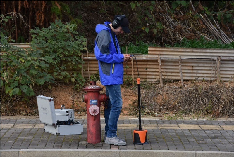 Máy phát hiện dò rỉ đường ống nước chính xác nhất