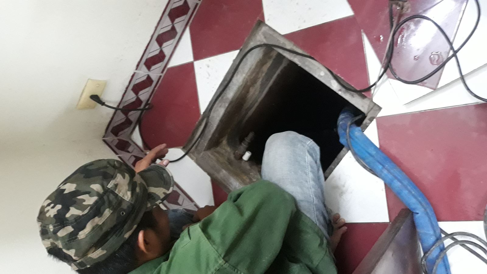 Dò tìm nước thất thoát ở những vị trí khó nhất mà các đơn vị khác có thể không làm được.