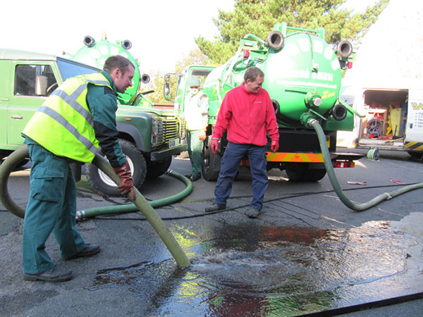 Công ty thống tắc cống, hút bể phốt SIÊU SẠCH - GIÁ TỐT 2023