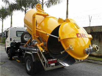 Hút bể phốt an toàn và không gây ô nhiễm môi trường