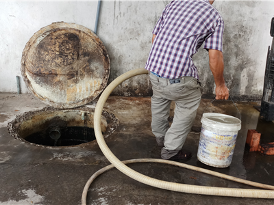 Mẹo thông cống tắc nghẽn do dầu mỡ hiệu quả