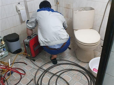 Thông cống nhà vệ sinh uy tín, nhanh chóng, chuyên nghiệp | Hút bể phốt HP